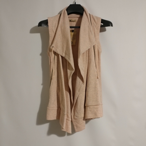 NWT Democracy Long Cascading Collar Zipped Vest - Picture 2 of 8